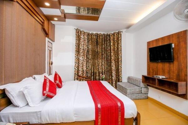 Grace Mount Hotel Dalhousie Room photo